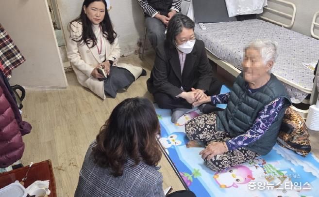 동두천시, 의료취약계층 대상 '가가호호 방문진료 닥터홈즈' 실시