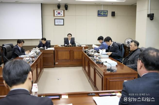 용인특례시의회 도시건설위원회, 행정사무감사 5일차-처인구청, 기흥구청, 수지구청 행정사무감사 실시