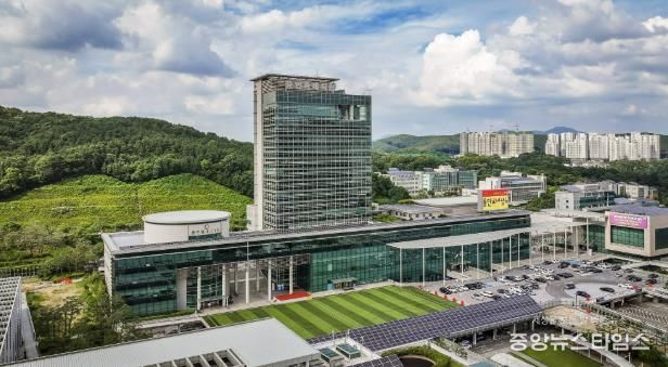 용인특례시청사 전경