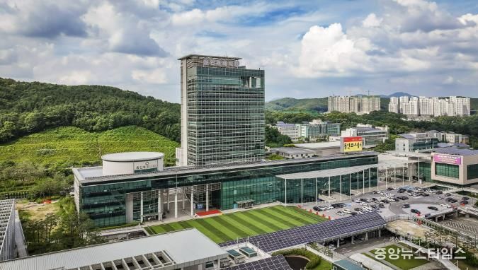 용인특례시청사 전경