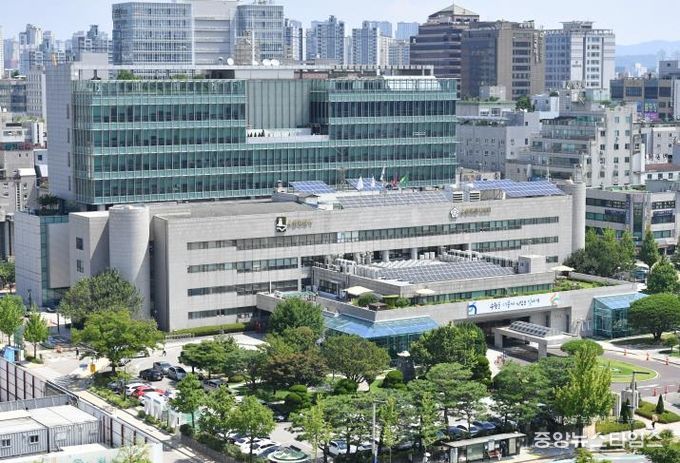 수원시청사 전경