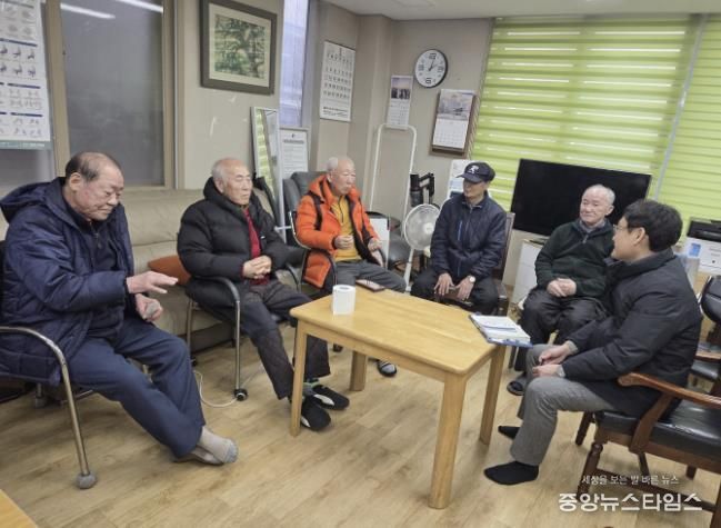 고양시 중산2동 신임 동장, 경로당 순회하며 소통 행정 추진
