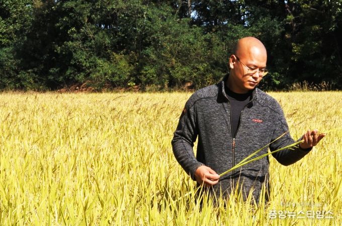강화군, 지역 청년 농업인 활약에 지원 정책 ‘주목’(2_신지식 농업인에 선정된 한성희 강화드림 대표)