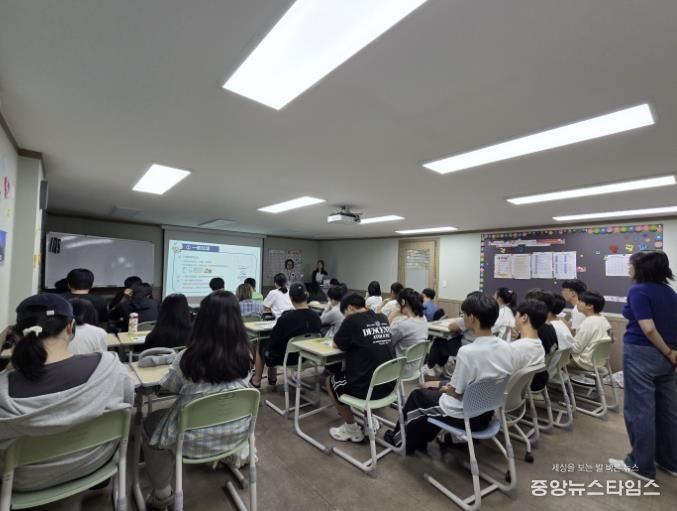 이주배경주민 대상 올바른 분리배출 교육.(시흥시 제공)