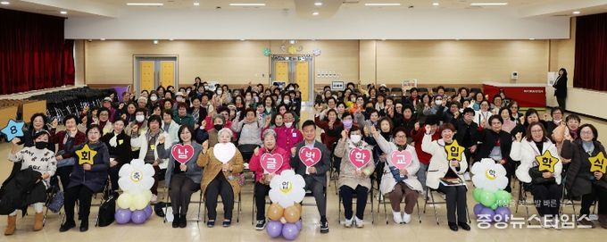“배움의 꿈 다시 펼친다”남동구, 남동글벗학교 입학식 개최