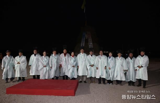 달맞이 축제 참석한 평택시의회와 단체