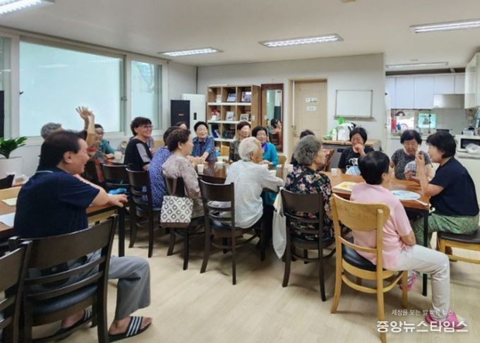 2025년 치매안심마을 프로그램 운영 사진